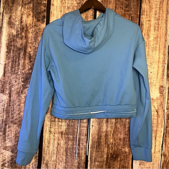 ZYIA cropped hoodie - Picture 4 of 10